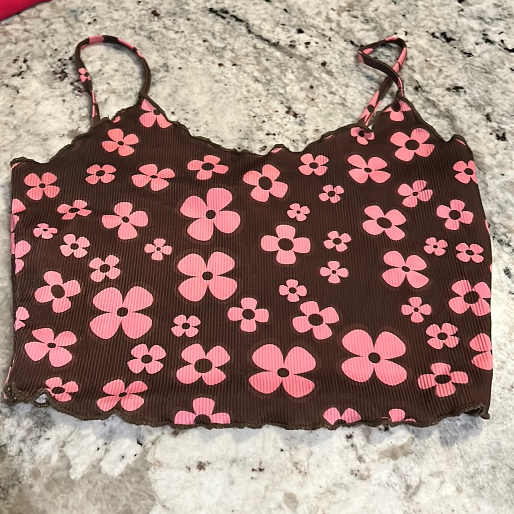 brown and pink floral tank top . size medium . Brand : shein